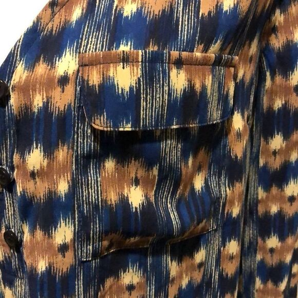 Skies Are Blue Half Button Down Patterned Blouse - Picture 3 of 8